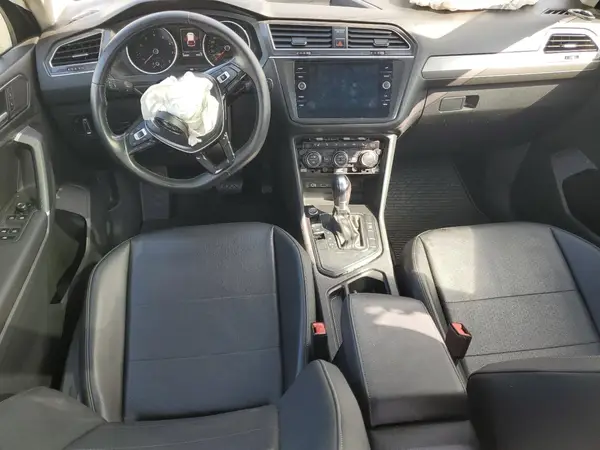 3VV3B7AX8JM022680 2018 VOLKSWAGEN TIGUAN - Image 8