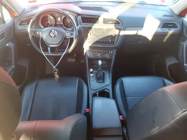 3VV3B7AX8JM038376 2018 VOLKSWAGEN TIGUAN - Image 8