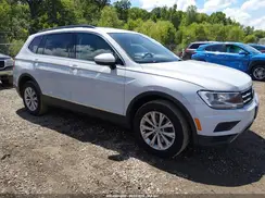 3VV3B7AX8JM054285 2018 VOLKSWAGEN TIGUAN