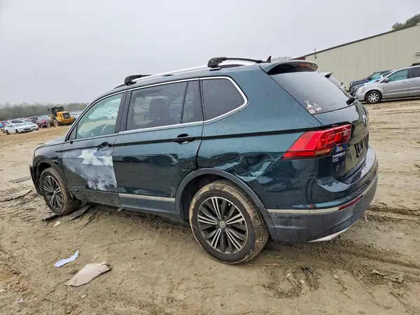 3VV3B7AX8JM059258 2018 VOLKSWAGEN TIGUAN - Image 2