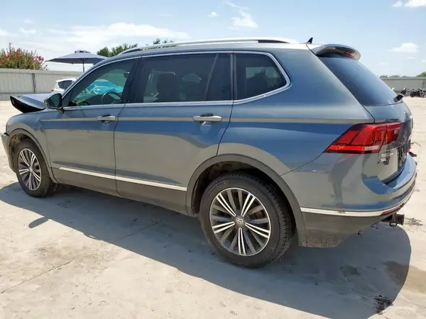 3VV3B7AX8JM061589 2018 VOLKSWAGEN TIGUAN - Image 2
