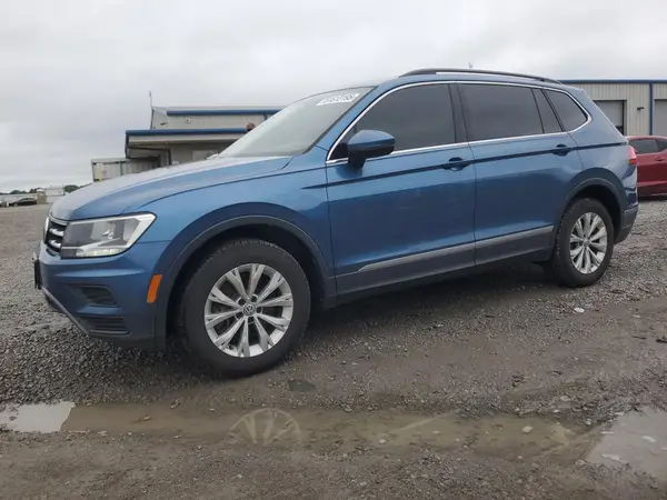 3VV3B7AX8JM067456 2018 VOLKSWAGEN TIGUAN - Image 1