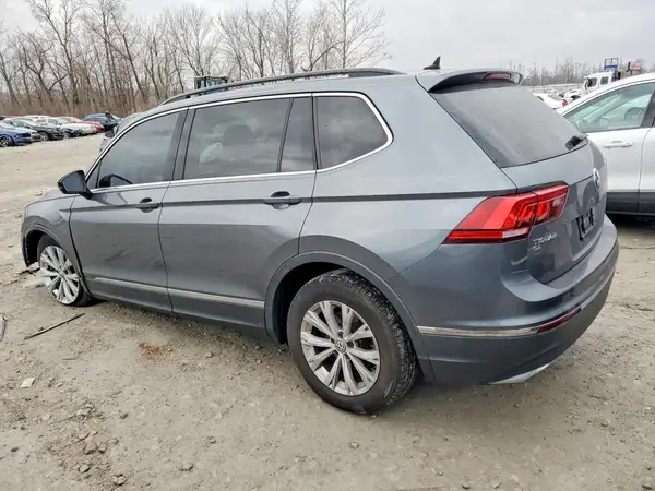 3VV3B7AX8JM092129 2018 VOLKSWAGEN TIGUAN - Image 2