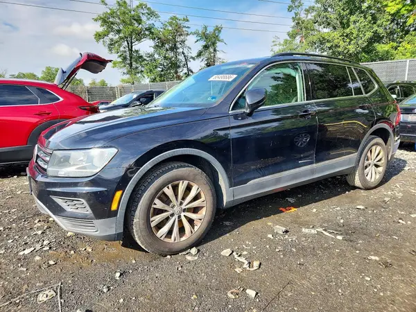 3VV3B7AX8JM104473 2018 VOLKSWAGEN TIGUAN - Image 1