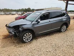 3VV3B7AX8JM109303 2018 VOLKSWAGEN TIGUAN