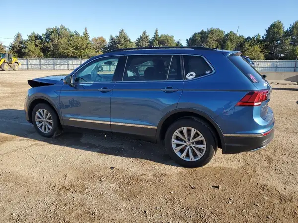 3VV3B7AX8JM117157 2018 VOLKSWAGEN TIGUAN - Image 2