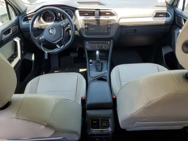 3VV3B7AX8JM160350 2018 VOLKSWAGEN TIGUAN - Image 8