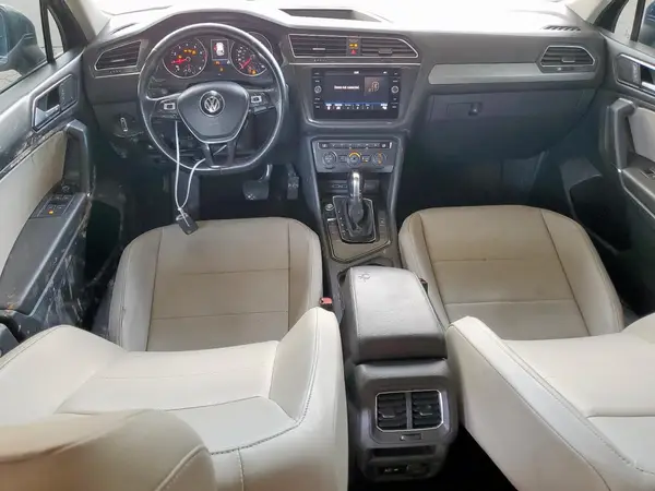 3VV3B7AX8JM185605 2018 VOLKSWAGEN TIGUAN - Image 8