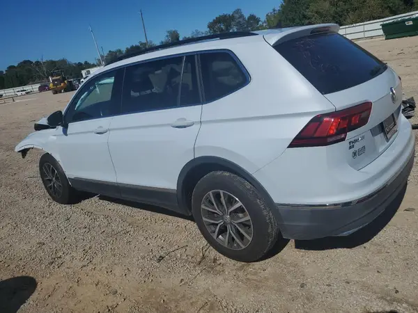 3VV3B7AX8JM192487 2018 VOLKSWAGEN TIGUAN - Image 2