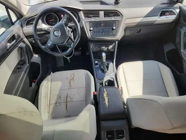 3VV3B7AX8JM200233 2018 VOLKSWAGEN TIGUAN - Image 8