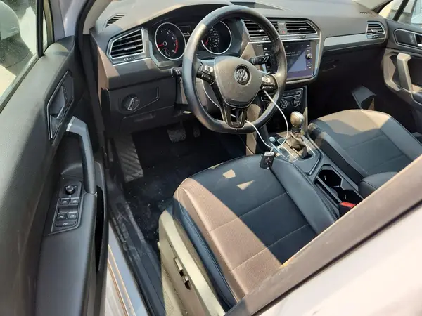 3VV3B7AX8JM214150 2018 VOLKSWAGEN TIGUAN - Image 8