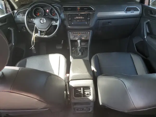 3VV3B7AX8JM214763 2018 VOLKSWAGEN TIGUAN - Image 8