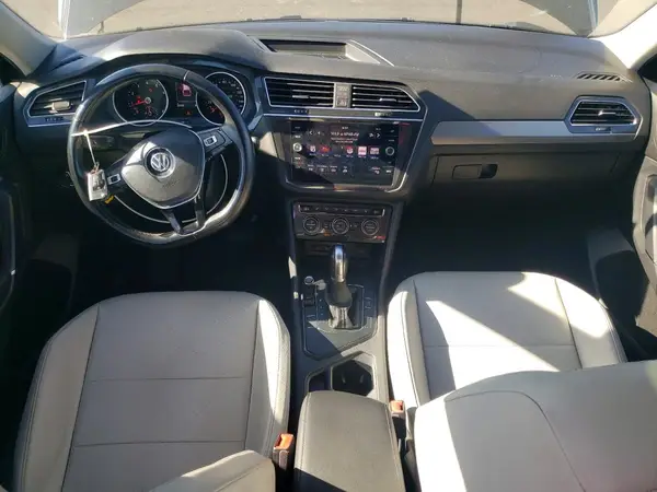 3VV3B7AX8JM220045 2018 VOLKSWAGEN TIGUAN - Image 8