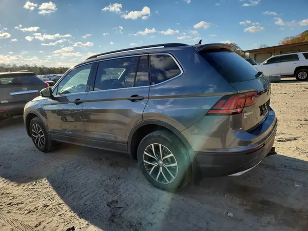 3VV3B7AX8KM015083 2019 VOLKSWAGEN TIGUAN - Image 2