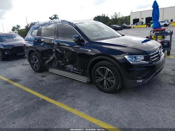 3VV3B7AX8KM017562 2019 VOLKSWAGEN TIGUAN - Image 1