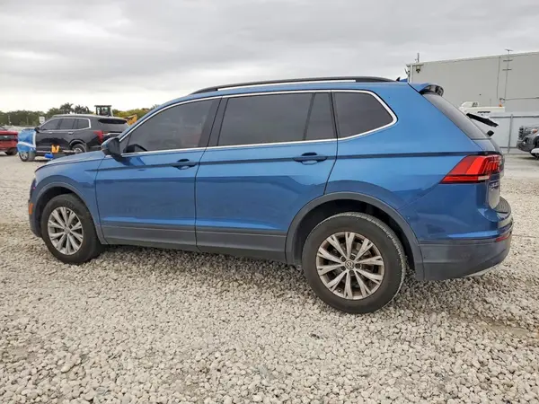 3VV3B7AX8KM028819 2019 VOLKSWAGEN TIGUAN - Image 2