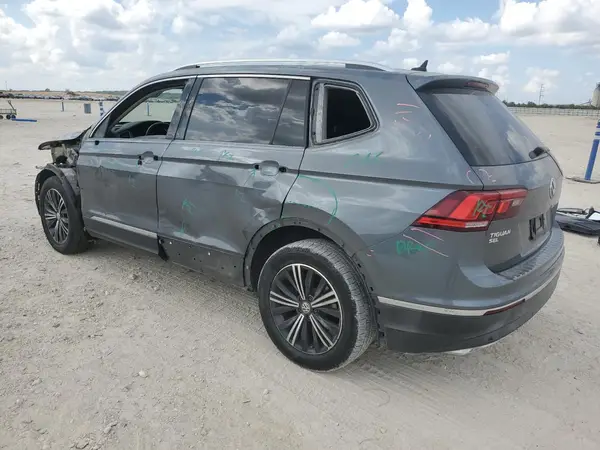 3VV3B7AX8KM068687 2019 VOLKSWAGEN TIGUAN - Image 2