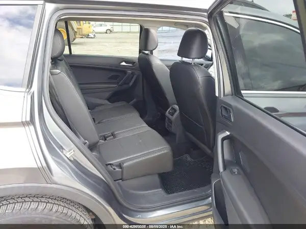 3VV3B7AX8KM077440 2019 VOLKSWAGEN TIGUAN - Image 8