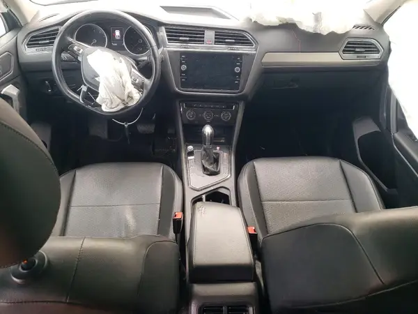 3VV3B7AX8KM091807 2019 VOLKSWAGEN TIGUAN - Image 8