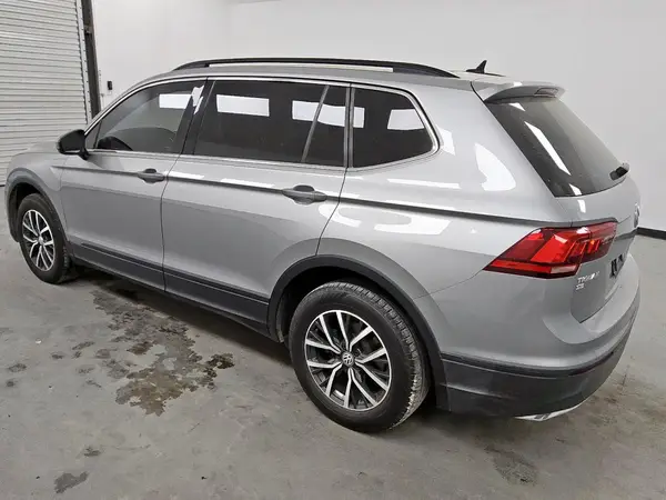 3VV3B7AX8KM121288 2019 VOLKSWAGEN TIGUAN - Image 2