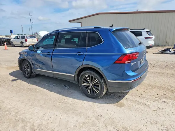 3VV3B7AX8KM127916 2019 VOLKSWAGEN TIGUAN - Image 2