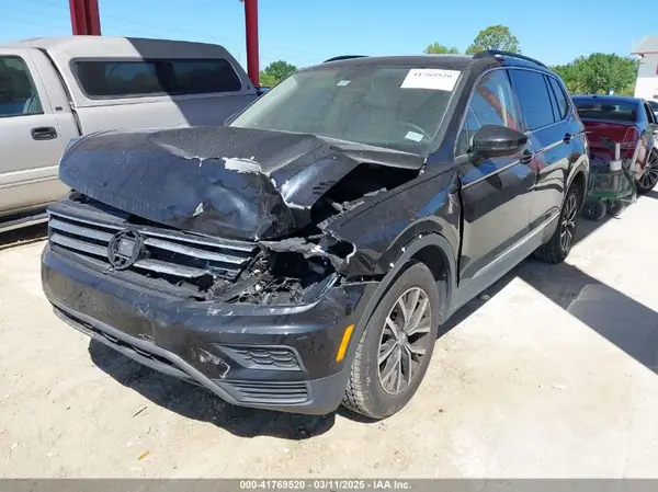3VV3B7AX8LM012153 2020 VOLKSWAGEN TIGUAN - Image 2
