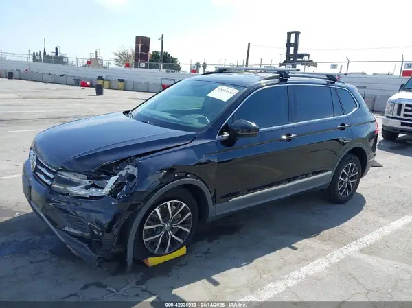 3VV3B7AX8LM036520 2020 VOLKSWAGEN TIGUAN - Image 2