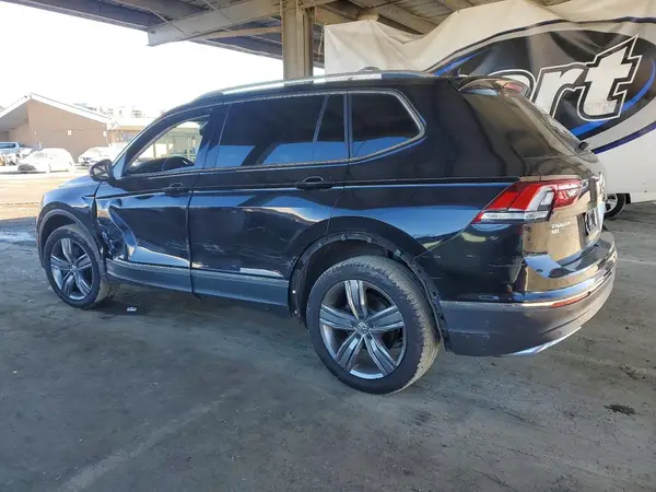3VV3B7AX8LM069856 2020 VOLKSWAGEN TIGUAN - Image 2