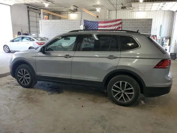 3VV3B7AX8LM070134 2020 VOLKSWAGEN TIGUAN - Image 2