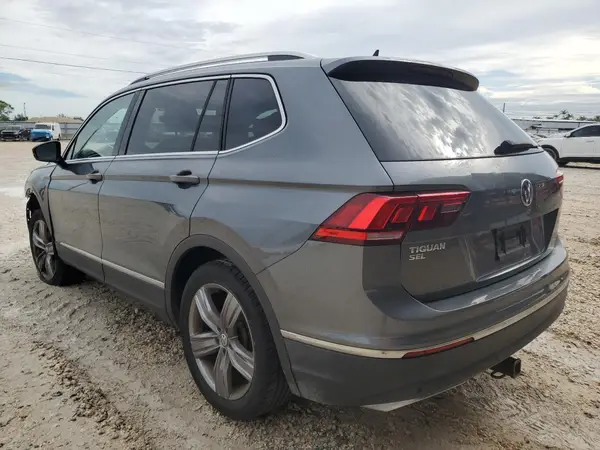 3VV3B7AX8LM102161 2020 VOLKSWAGEN TIGUAN - Image 2