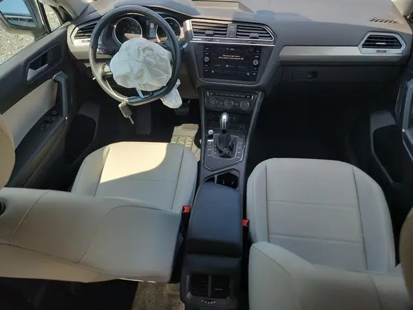 3VV3B7AX8LM103553 2020 VOLKSWAGEN TIGUAN - Image 8