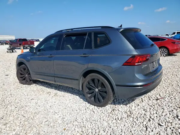 3VV3B7AX8LM130560 2020 VOLKSWAGEN TIGUAN - Image 2