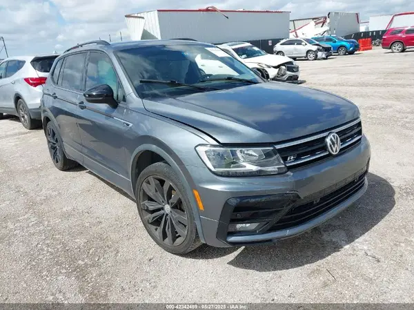3VV3B7AX8LM176292 2020 VOLKSWAGEN TIGUAN - Image 1