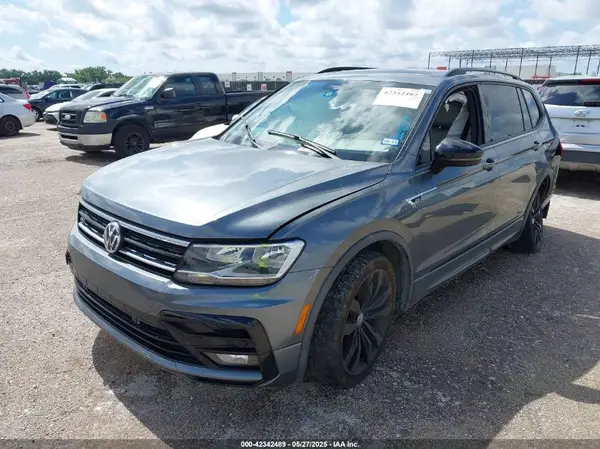 3VV3B7AX8LM176292 2020 VOLKSWAGEN TIGUAN - Image 2