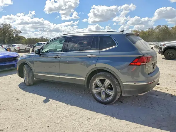 3VV3B7AX8MM018889 2021 VOLKSWAGEN TIGUAN - Image 2