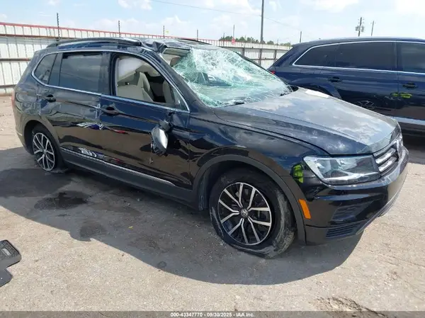 3VV3B7AX8MM028953 2021 VOLKSWAGEN TIGUAN - Image 1