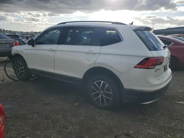 3VV3B7AX8MM045929 2021 VOLKSWAGEN TIGUAN - Image 2