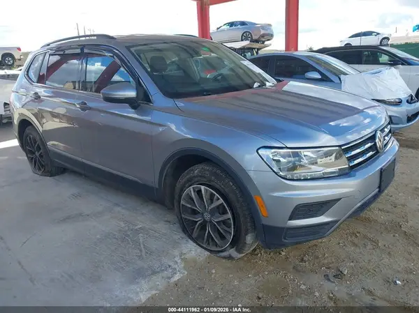 3VV3B7AX8MM067946 2021 VOLKSWAGEN TIGUAN - Image 1