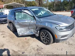 3VV3B7AX8MM103764 2021 VOLKSWAGEN TIGUAN