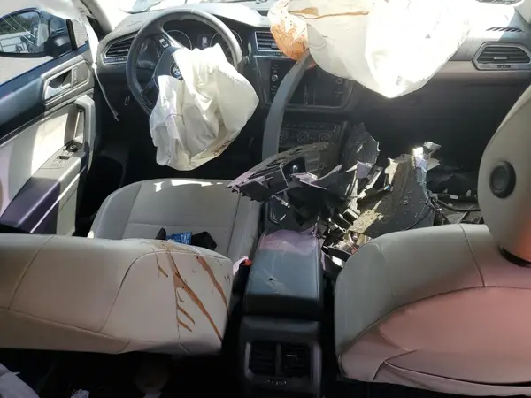 3VV3B7AX8MM103795 2021 VOLKSWAGEN TIGUAN - Image 8