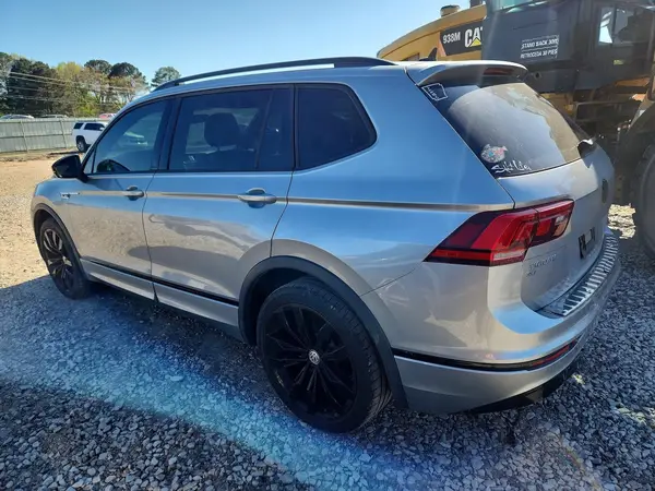 3VV3B7AX8MM118233 2021 VOLKSWAGEN TIGUAN - Image 2