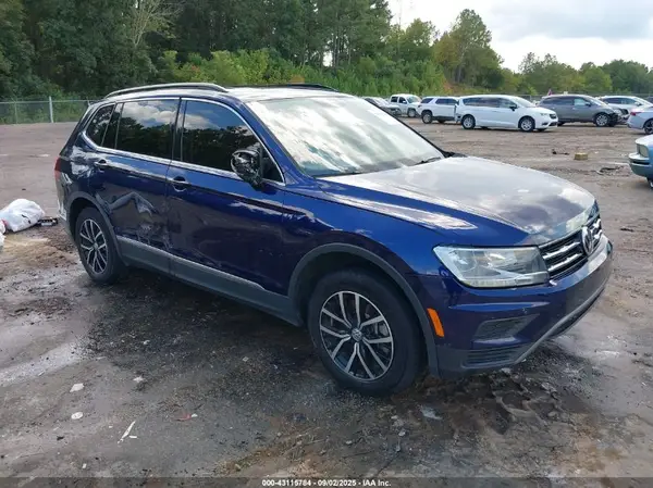 3VV3B7AX8MM123898 2021 VOLKSWAGEN TIGUAN