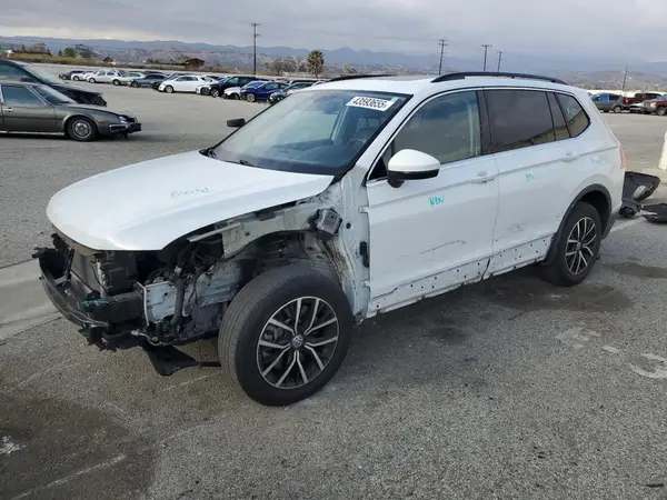 3VV3B7AX8MM131046 2021 VOLKSWAGEN TIGUAN - Image 1