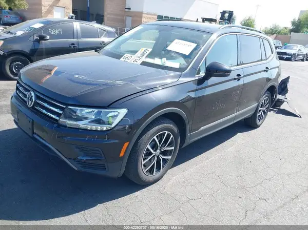 3VV3B7AX8MM158344 2021 VOLKSWAGEN TIGUAN - Image 2