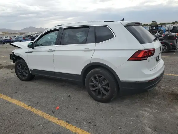 3VV3B7AX8NM032633 2022 VOLKSWAGEN TIGUAN - Image 2