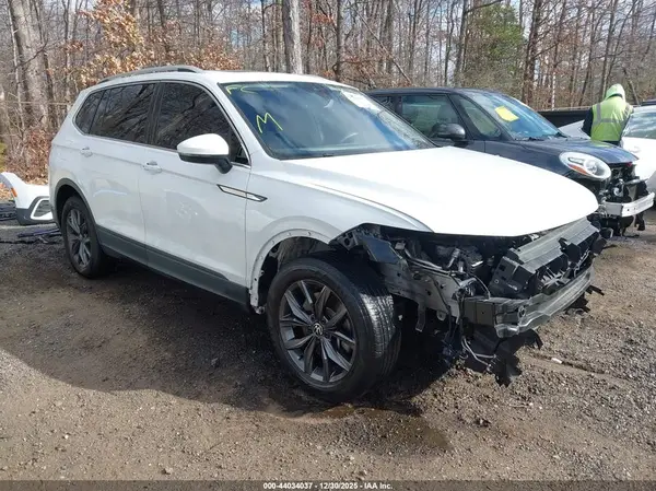 3VV3B7AX8NM059248 2022 VOLKSWAGEN TIGUAN - Image 1