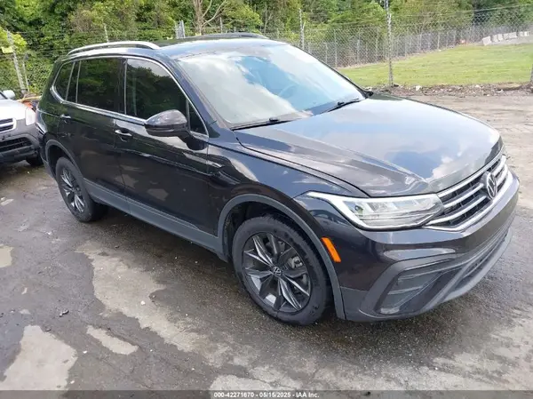 3VV3B7AX8NM060805 2022 VOLKSWAGEN TIGUAN - Image 1