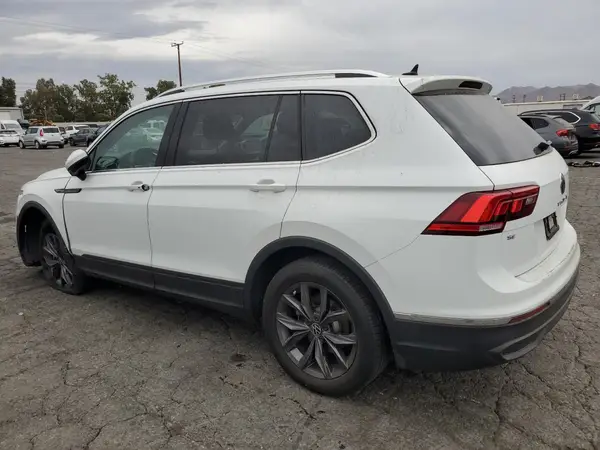 3VV3B7AX8NM067902 2022 VOLKSWAGEN TIGUAN - Image 2