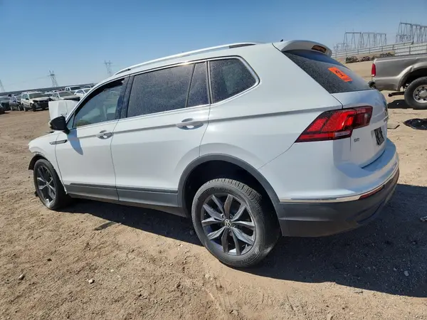 3VV3B7AX8NM079161 2022 VOLKSWAGEN TIGUAN - Image 2