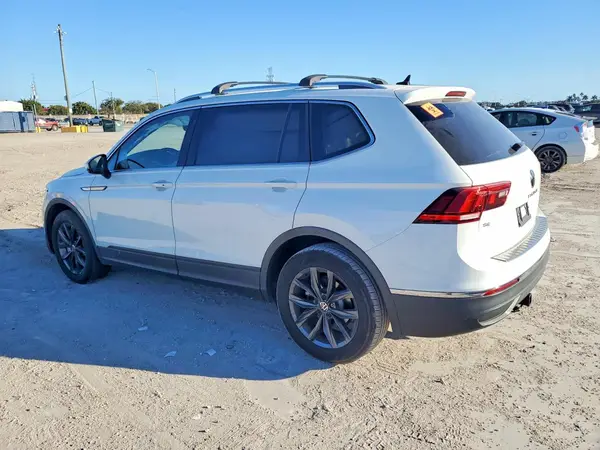 3VV3B7AX8NM094775 2022 VOLKSWAGEN TIGUAN - Image 2